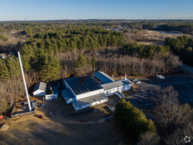 Tabernacle Christian School in Litchfield, NH is a private Christian School serving grades K-12.