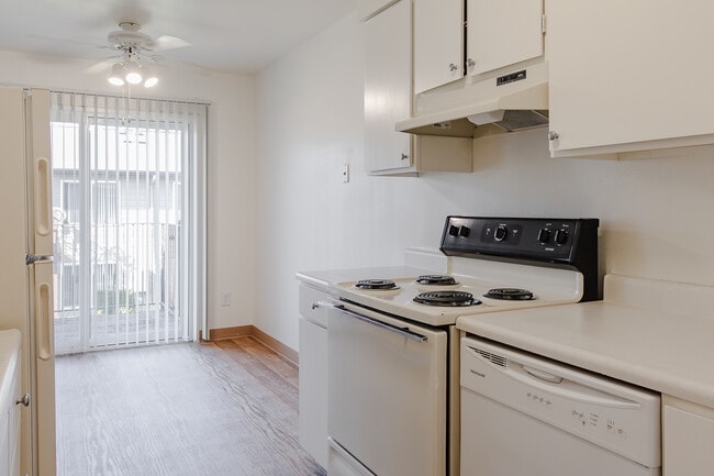 Gateway Park, Portland, OR 97220 - photo 6