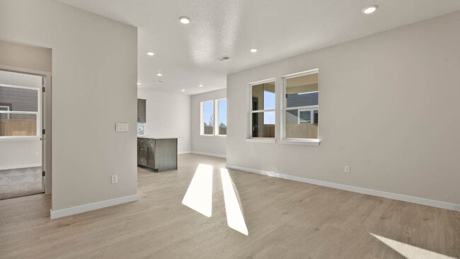 21624 SE Fuji Dr, Bend, OR 97702 - photo 3