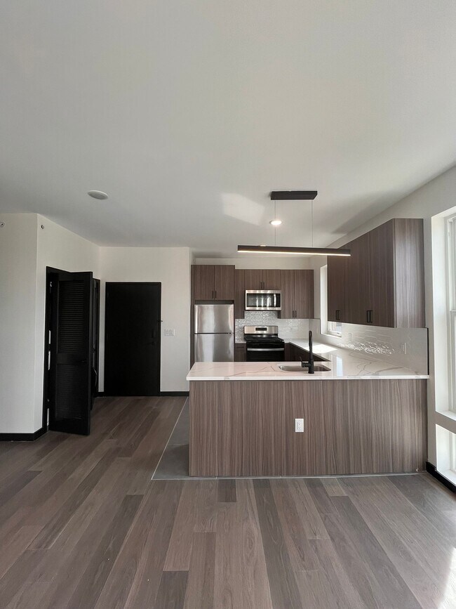 130 Mallory Ave unit 501, Jersey City, NJ 07304 - photo 2