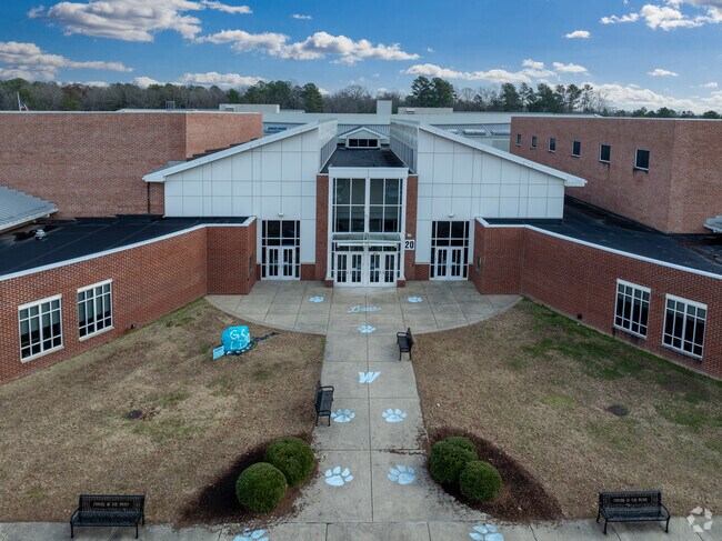 Warhill High School, Rankings & Reviews