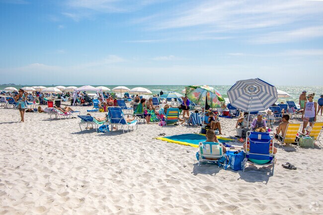 Madeira Beach is one of the prettiest beaches in Florida & brings people from all over.