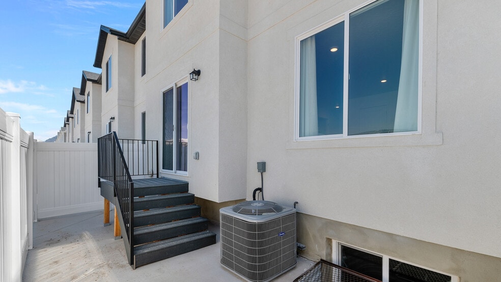 892-1946 E Lubber Ln, Saratoga Springs, UT 84045 - photo 1