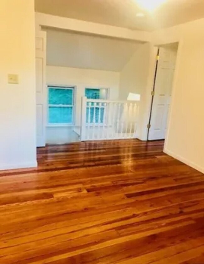 68 Llewellyn Ave unit 3 Bedroom - unit 1, West Orange, NJ 07052 - photo 4