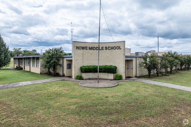Howe Middle School educates grades 6–8 in Howe.