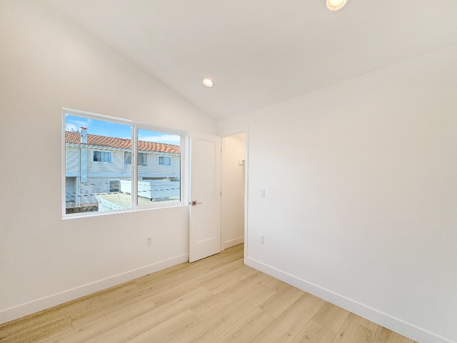 4461 Farquhar Ave unit C, Los Alamitos, CA 90720 - photo 6