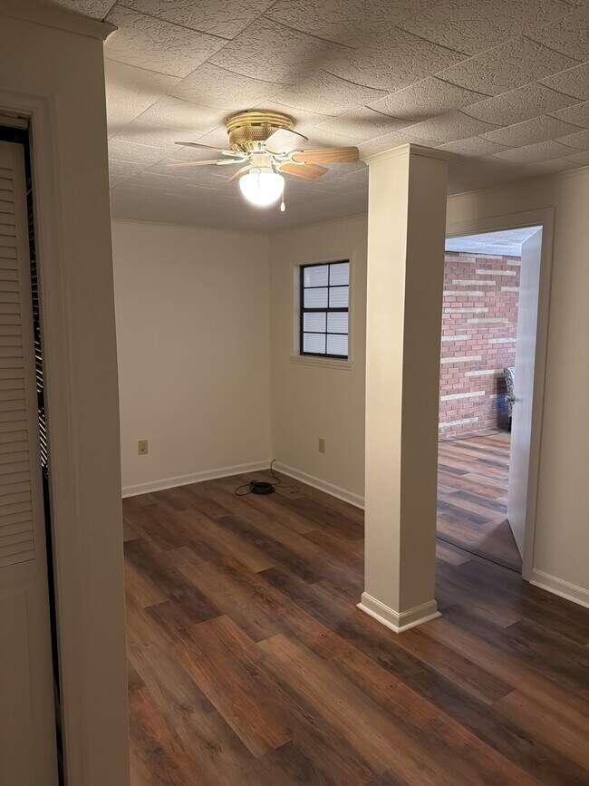 273 Opperman Dr unit O, Triadelphia, WV 26059 - photo 5