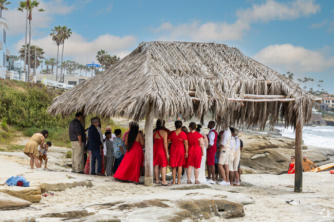 The Surf Shack is a historical landmark built by returning WW2 vets in 1947 near Muirlands.