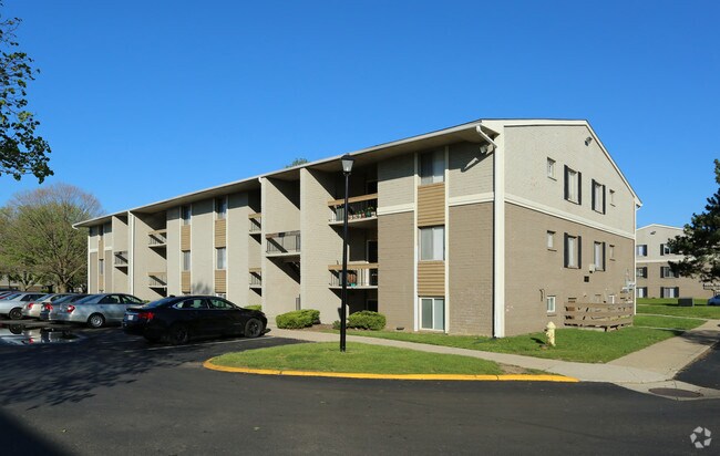 Clear Point Gardens, Columbus, OH 43224 - photo 6