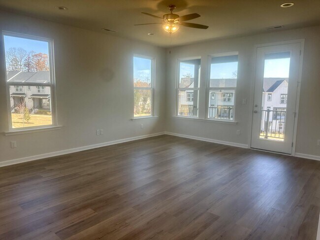 250 Ferebee Place unit 71, Charlotte, NC 28213 - photo 3