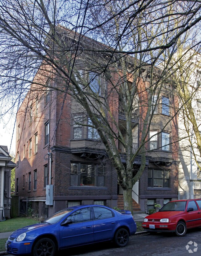 313 10th Ave E, Seattle, WA 98102