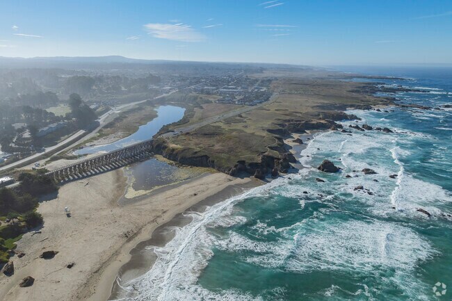 The Shoreline Highway runs straight through the town of Fort Bragg, bringing most of its visitors.