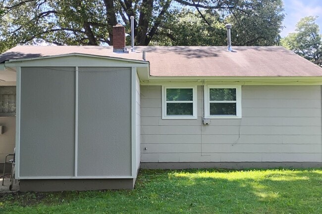 3436 W Horn Lake Rd, Memphis, TN 38109 - photo 3