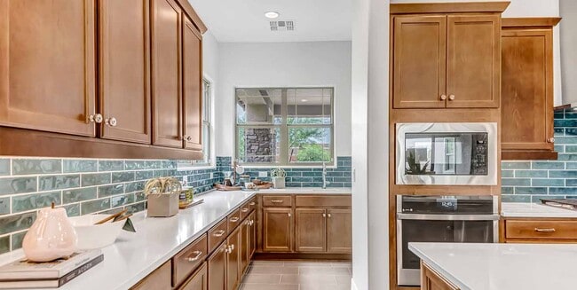 5814 W Mauna Loa Ln unit 36471219, Glendale, AZ 85306 - photo 6