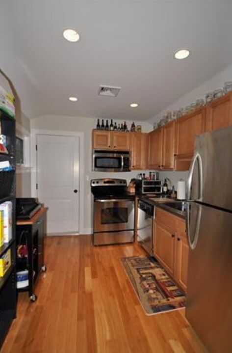 25 Crosby Rd unit 3, Chestnut Hill, MA 02467 - photo 3