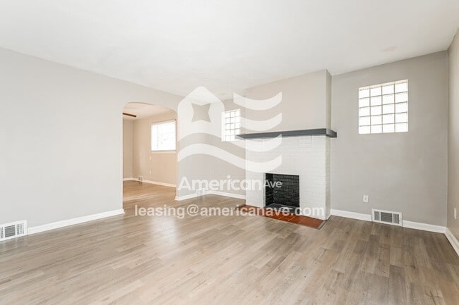 2941 Stafford St, Pittsburgh, PA 15204 - photo 2