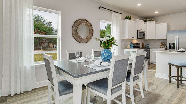 8505 Midtown Ct, Navarre, FL 32566 - photo 7