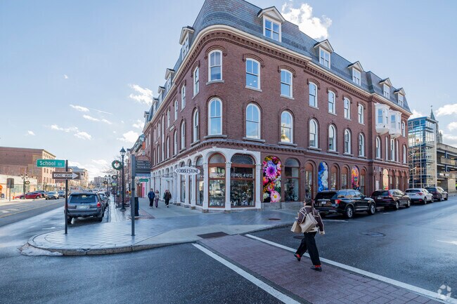 Experience city living with stylish apartments in the heart of Downtown Concord.