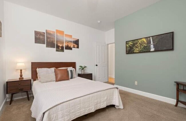 21302 NE Brooklyn Ct unit Sunrise Room, Bend, OR 97701 - photo 7