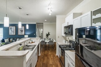 100 Madison Place Cir, Kernersville, NC 27284