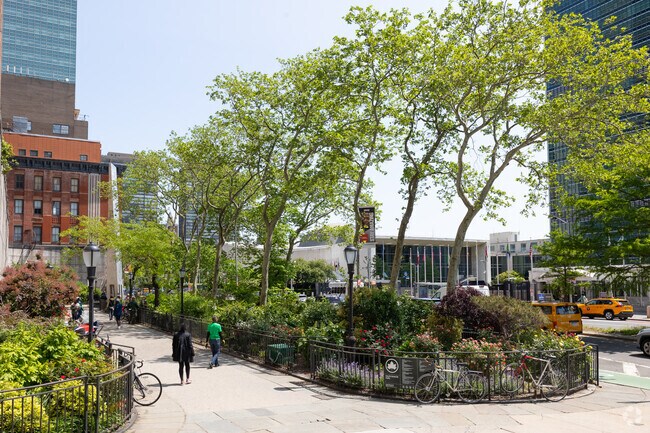 At Turtle Bay's Ralph Bunche Park, history and tranquility intertwine.