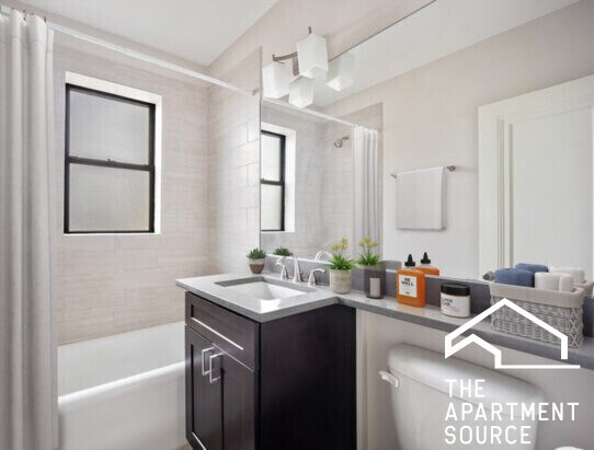 2315 N Rockwell St unit GDNC, Chicago, IL 60647 - photo 6