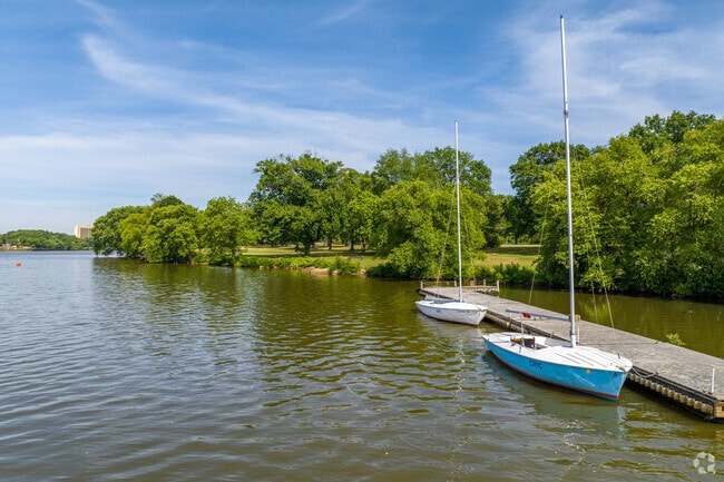 Find peace and tranquility in Collingswood on Cooper River Lake via the Yacht Club.