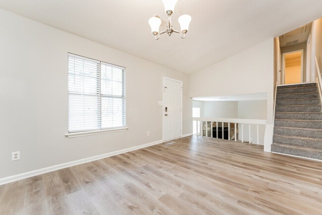 6155 Marbut Farms Chase, Lithonia, GA 30058 - photo 6