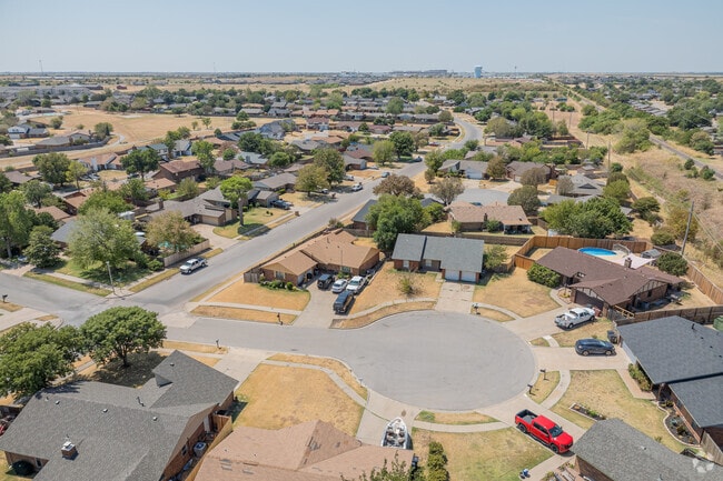 There is a wide array of architectural styles found in Almor West.