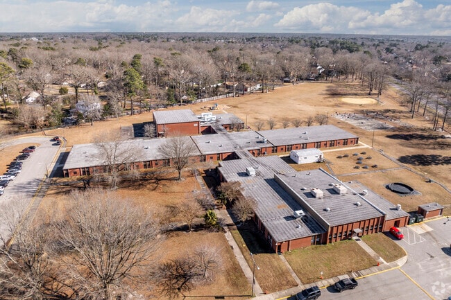 Indian Lakes Elementary School