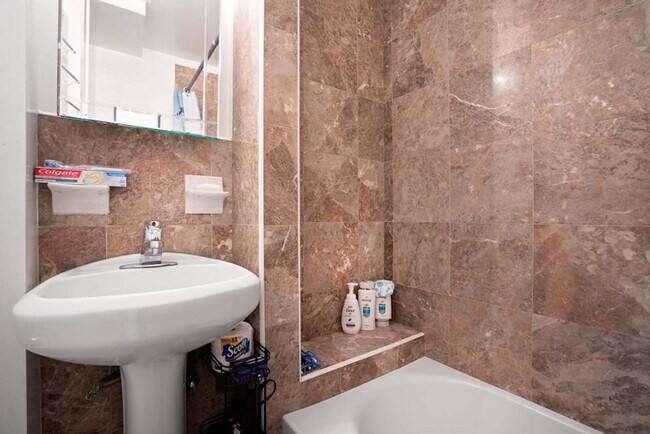 305 E 104th St unit ID1032015P, New York, NY 10029 - photo 6