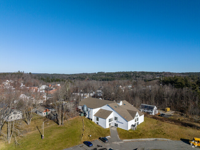 Greenville Elementary School in New Ipswich, NH serves grades K-5.