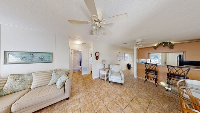 17100 Tamiami Trail unit 88, Punta Gorda, FL 33955 - photo 2