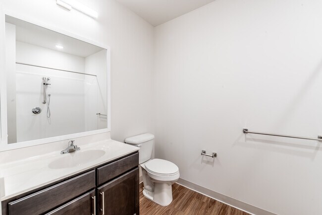 Crescent Place, Arlington Heights, IL 60004 - photo 3