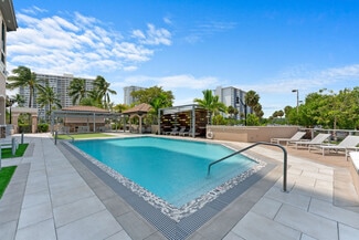 300 Kings Point Dr, Sunny Isles Beach, FL 33160