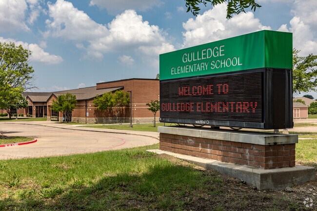 Gulledge Elementary School, in Spring Creek, is a haven for academic excellence.