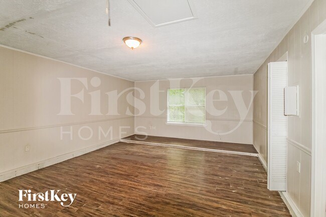 6719 Timbers E Dr, Lithonia, GA 30058 - photo 2