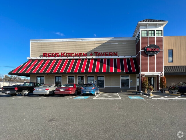 Reds Kitchen and Tavern is a great place to bring the family for a nice dinner in West Peabody.