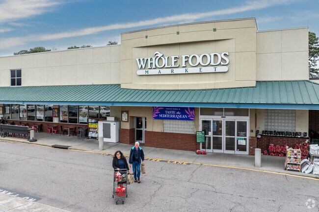 Locals can grab groceries at Whole Foods in the Sunset Hills neighborhood.