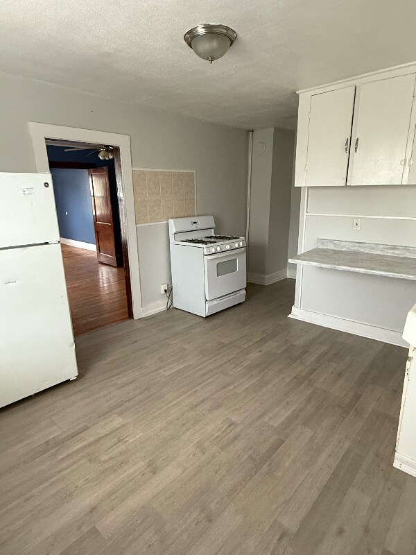 322 Park St unit 1E, Bristol, CT 06010 - photo 4