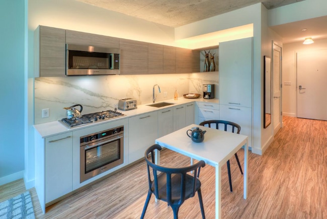 160 N Desplaines St, Chicago, IL 60661 - photo 2