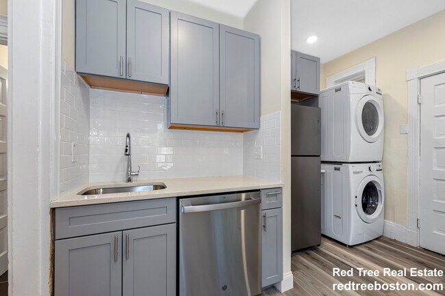 46 Brackett St unit 3, Brighton, MA 02135 - photo 4