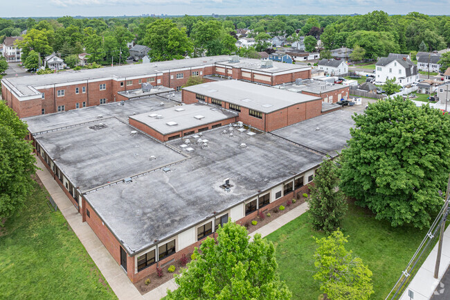 At Robert Morris School we know that every student travels a unique road to success.