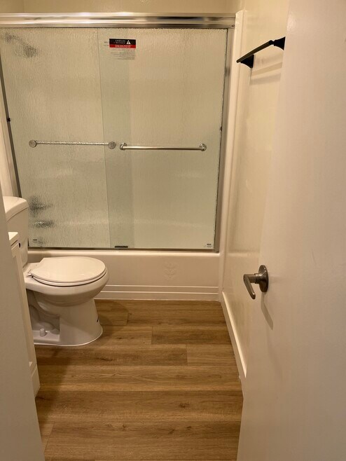 5400 Newcastle Ave unit 68, Encino, CA 91316 - photo 1