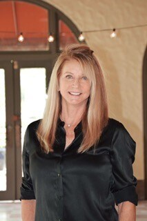 Lynn Cole