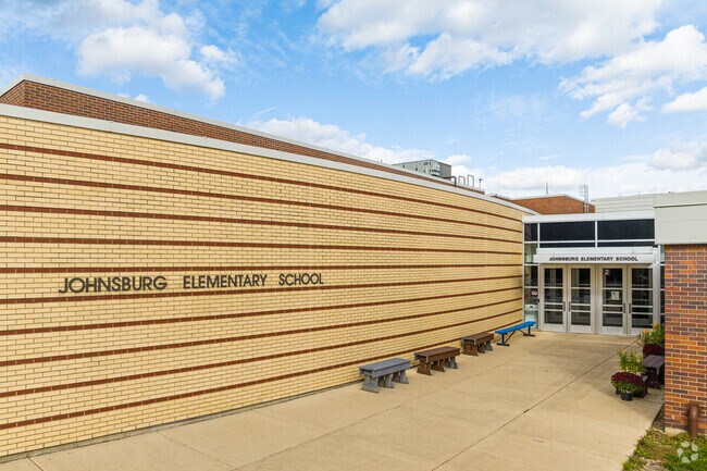 Johnsburg Elementary School is a well-rated public school for residents near East Johnsburg.