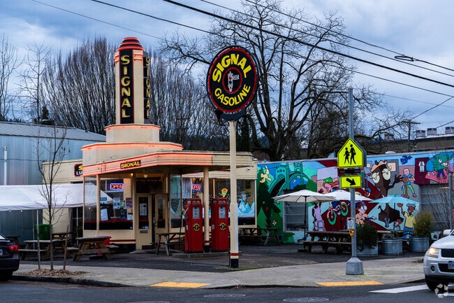 Enjoy a delicious piece of pizza from Signal, a local's favorite in St. Johns neighborhood.