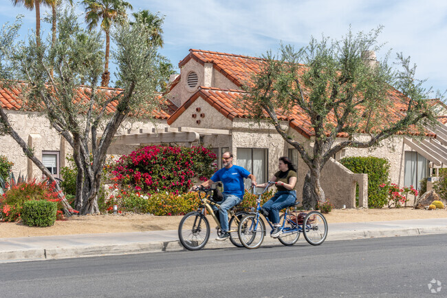 South Palm Desert is a perfect neighborhood for an active, bike-friendly lifestyle with dedicated paths and a relaxed community.
