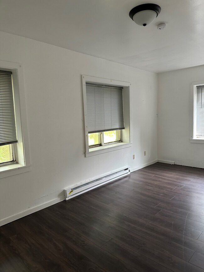 30896 Christopher Way, Dowagiac, MI 49047 - photo 2