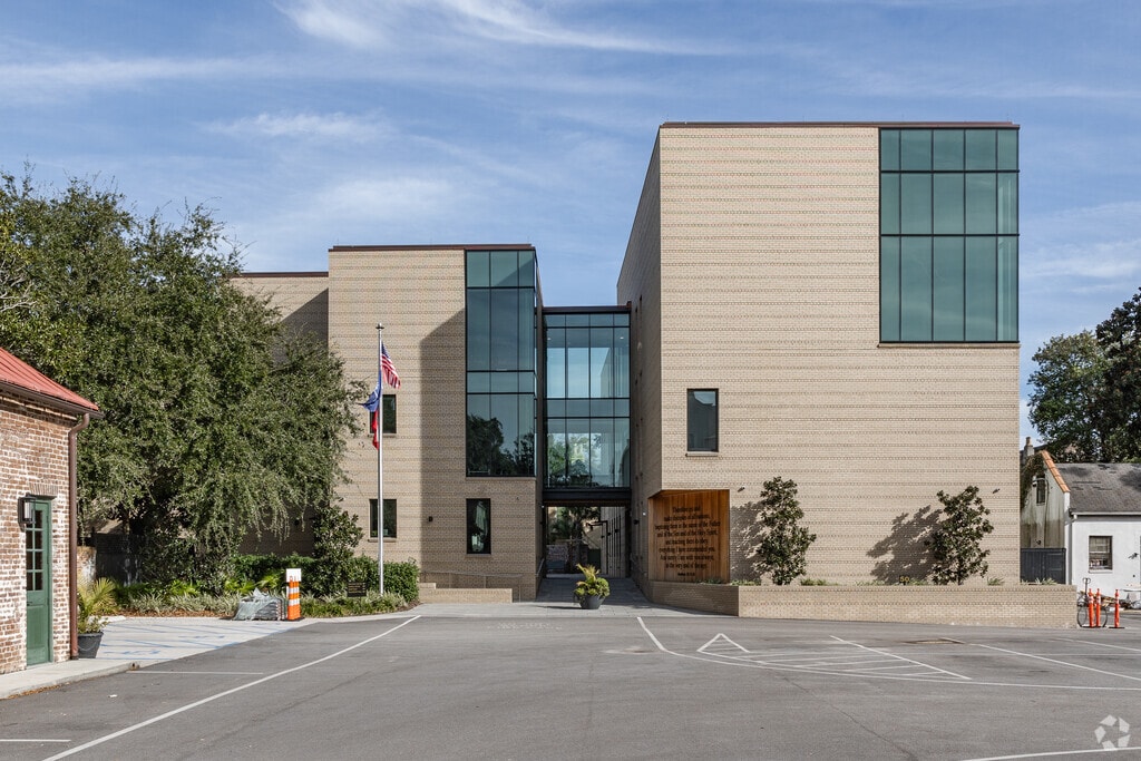 Parents and students love First Baptist School in Charleston.